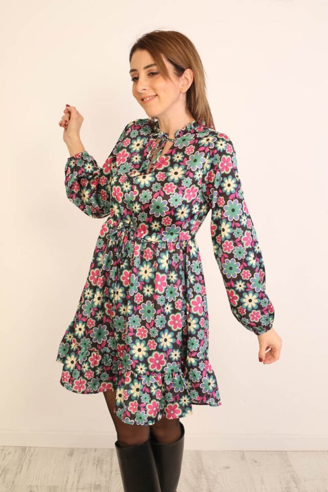 Çiçekli Büzgülü Saten Elbise