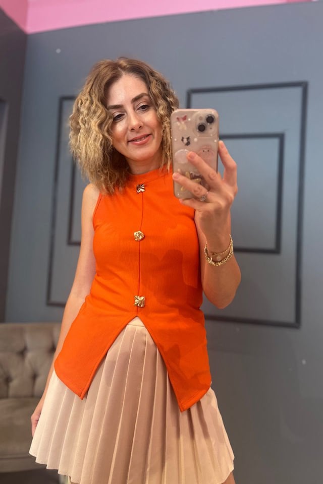 Düğmeli ve Yırtmaçlı Bluz-Oranj