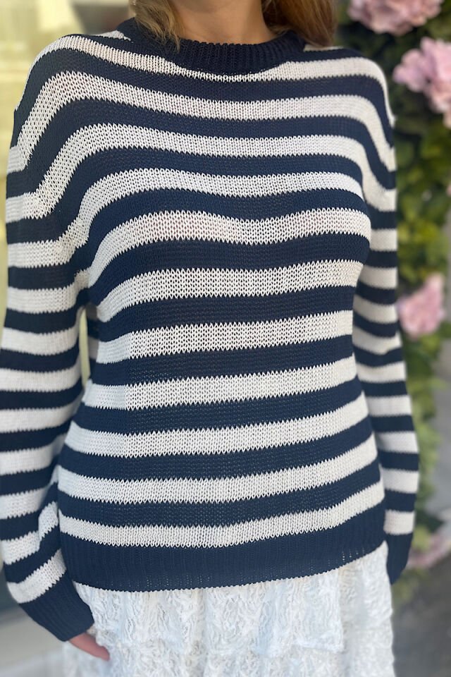 Mevsimlik  Çizgili Triko-Lacivert