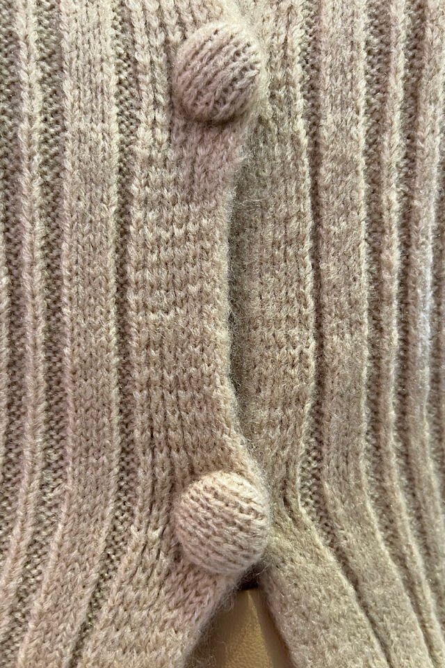 Omuz Detaylı Düğmeli Triko-Camel