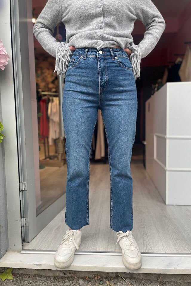 Paçası Kesik Yüksek Bel Orjinal Marka Jean-Mavi