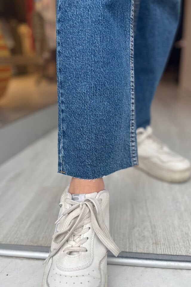 Paçası Kesik Yüksek Bel Orjinal Marka Jean-Mavi