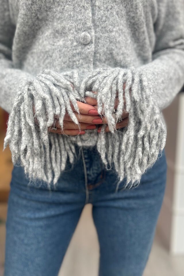 Kolları Püsküllü Hırka -Gri