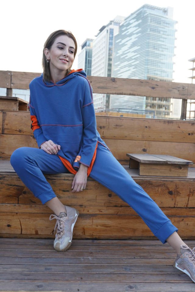 İki Renkli Armalı Eşofman Takım