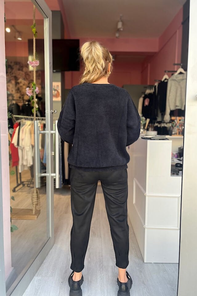 Yumoş B*ymn Kazak -Siyah