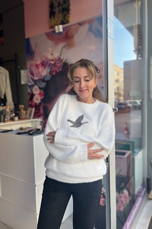 Yumoş B*ymn Kazak-Beyaz