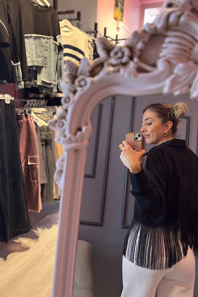 Püsküllü Gömlek -Siyah