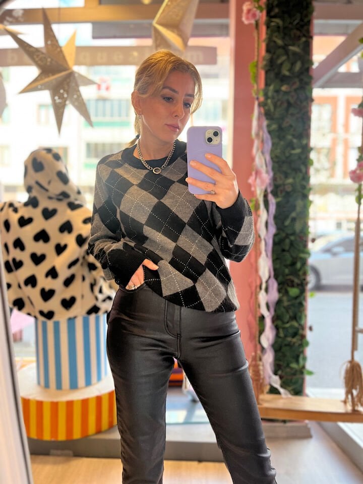 Baklava Desen Yumoş Triko-Gri