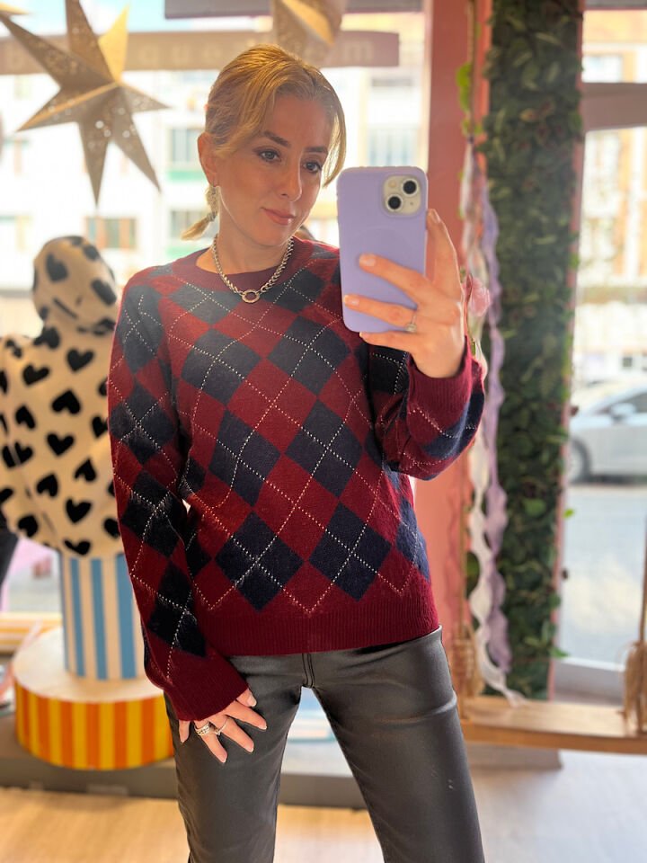 Baklava Desen Yumoş Triko-Bordo