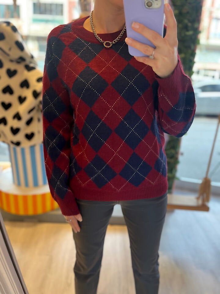 Baklava Desen Yumoş Triko-Bordo