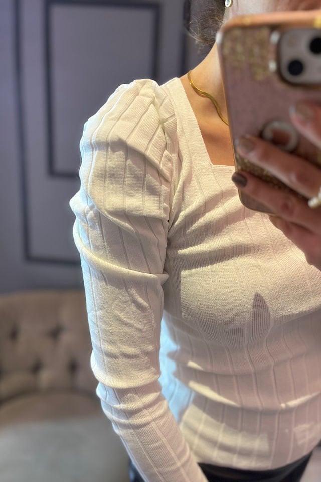 Kare Yaka Çelik Örme Triko-Beyaz