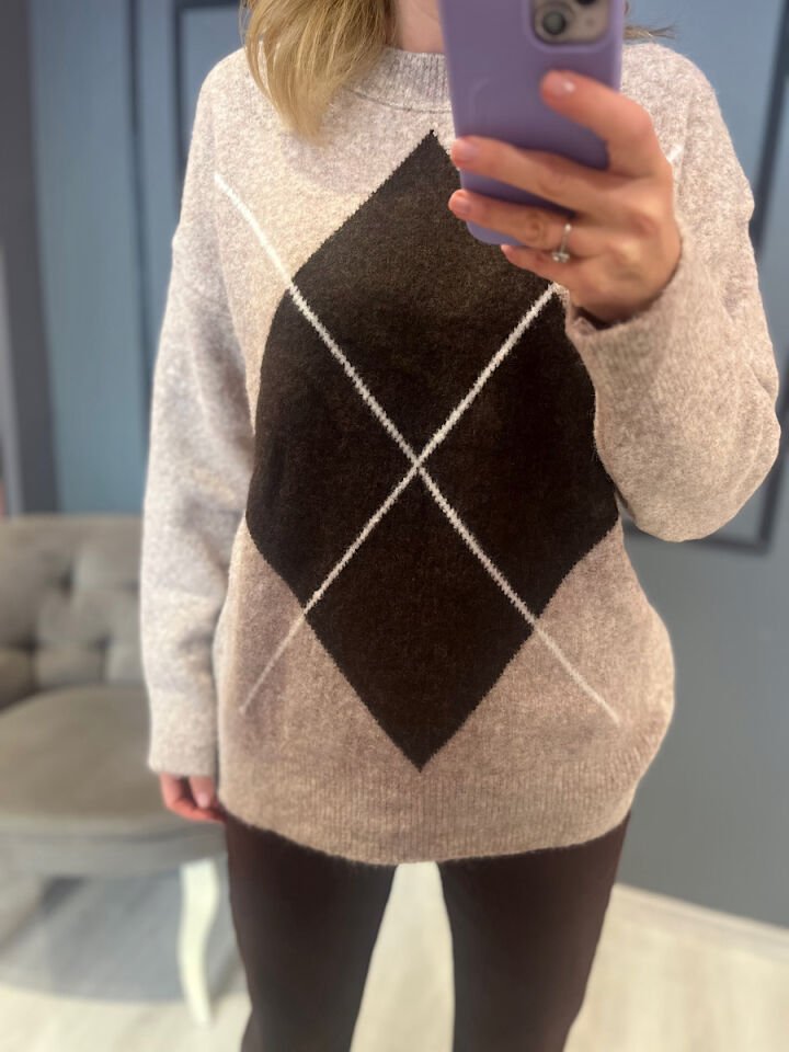 Büyük Baklava Desen Triko-Taş