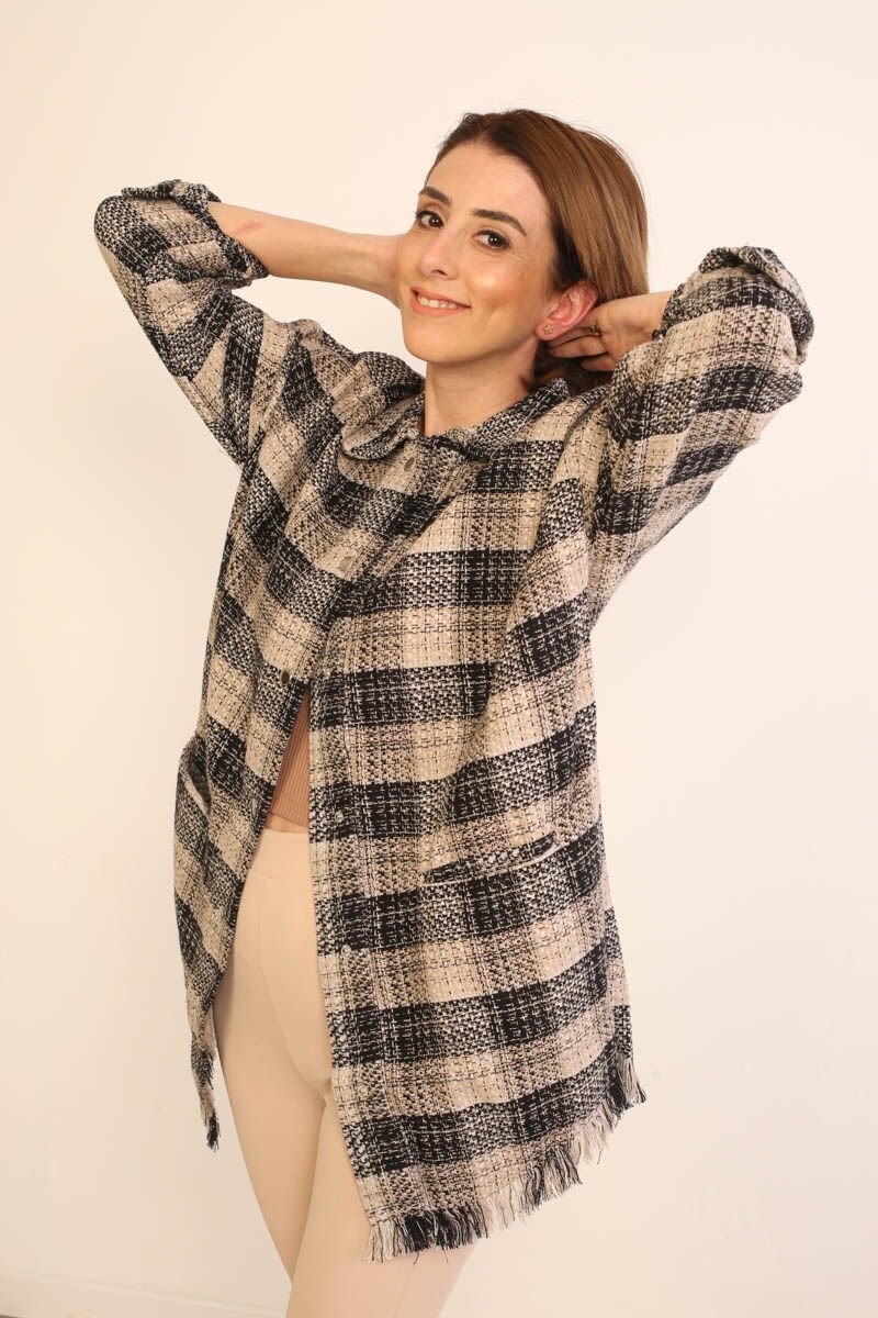 Tüvit Püsküllü Gömlek