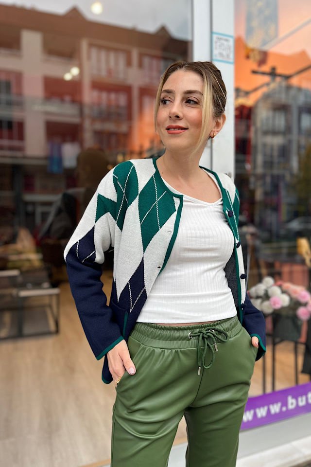 İki Cepli Baklava Desen Hırka