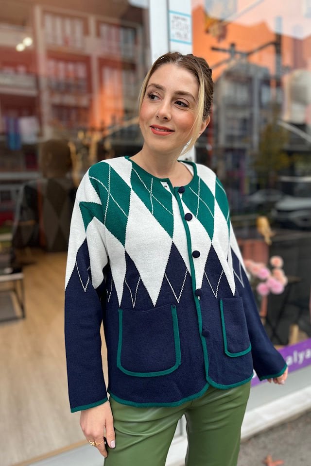 İki Cepli Baklava Desen Hırka