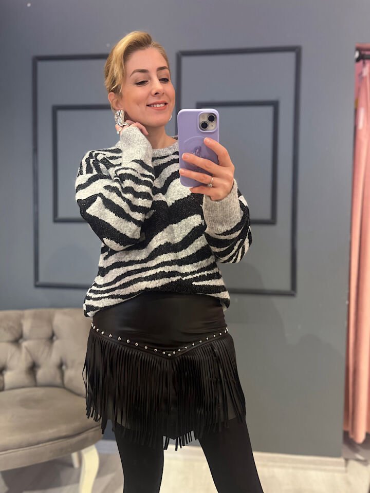 Zebra Desen Yumoş Triko-Gri