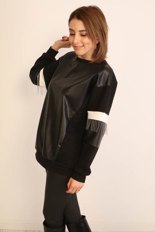 Zincir ve Deri Detaylı Sweatshirt