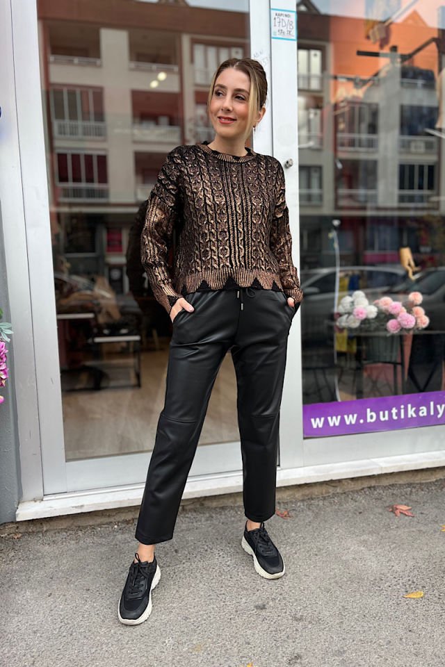 Yırtıklı Varaklı Triko-Kahve