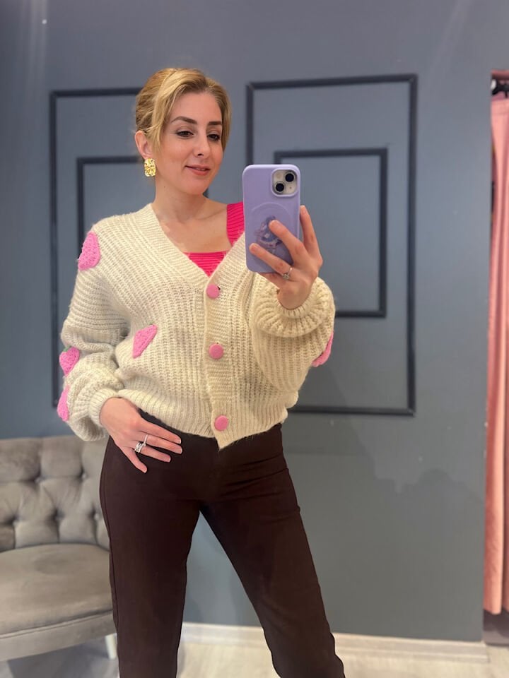 Çilekli Hırka -Krem