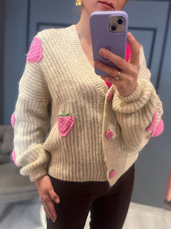 Çilekli Hırka -Krem