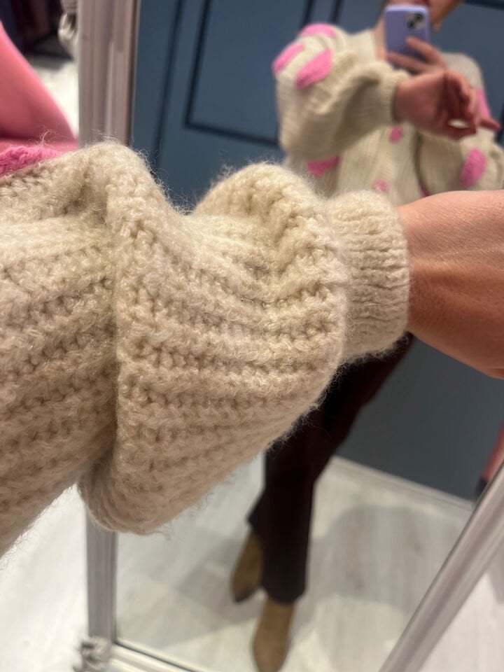 Çilekli Hırka -Krem