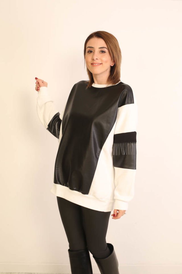 Zincir ve Deri Detaylı Sweatshirt