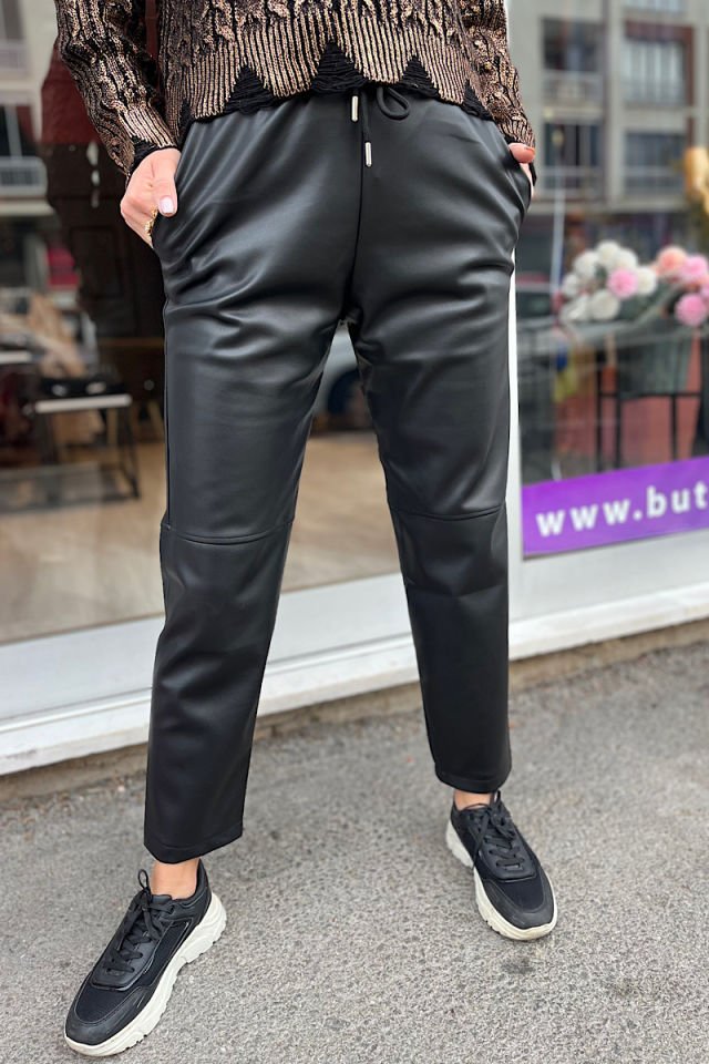 Deri Mom Fit Pantolon -Siyah