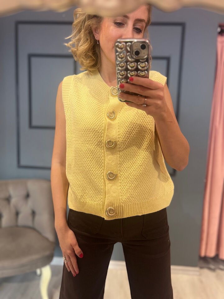 Salyangoz Düğme Triko Yelek-Sarı