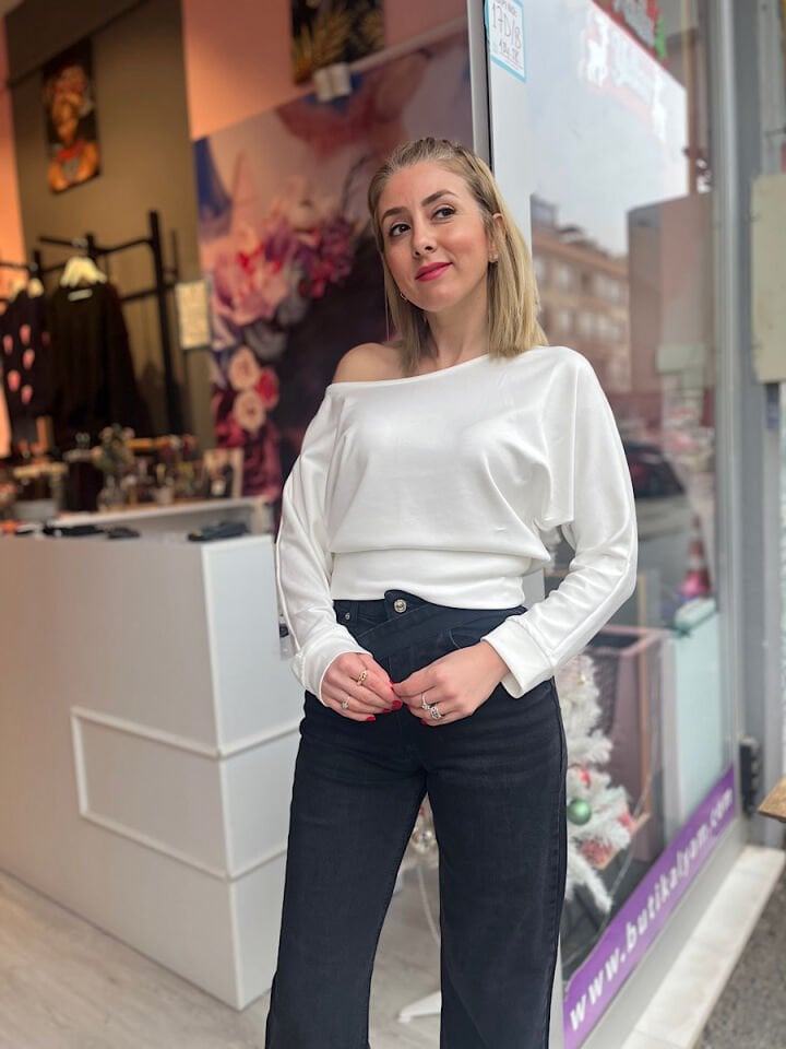 Kayık Yaka O*sho Bluz-Ekru