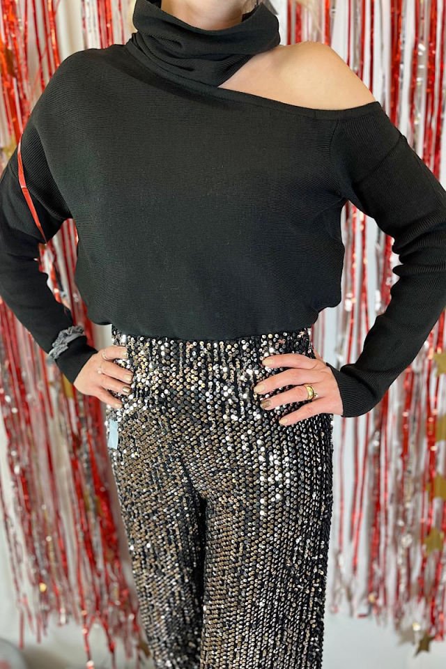 Boğazı Çıkarılabilir Triko-Siyah