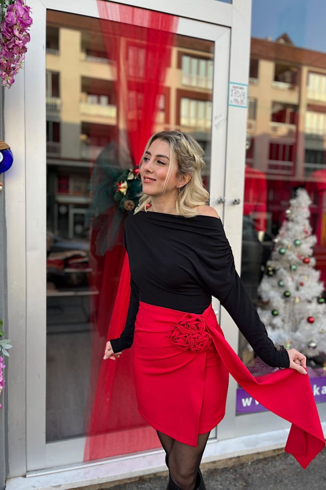 Düşük Omuz Bluz-Siyah