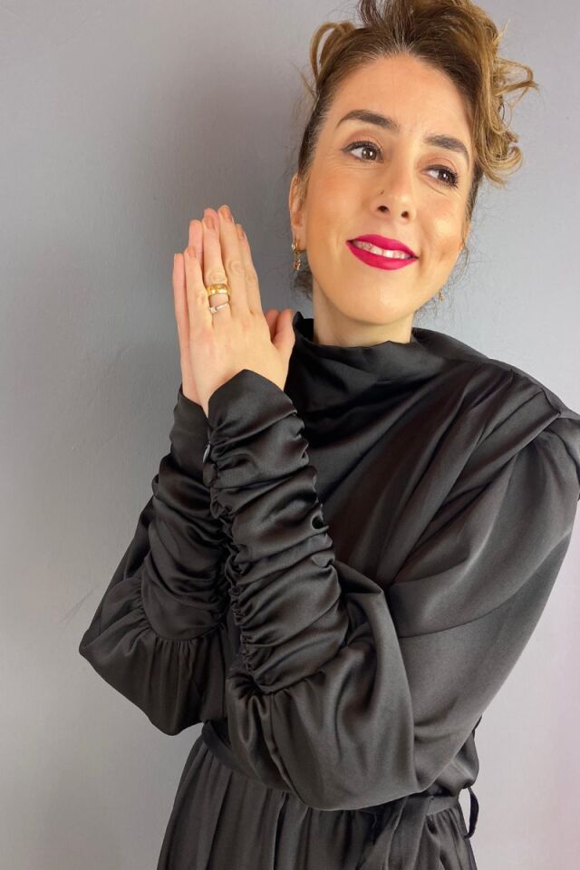 Vatkalı Saten Elbise