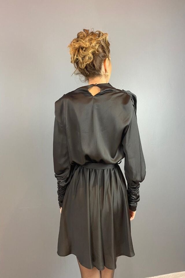 Vatkalı Saten Elbise