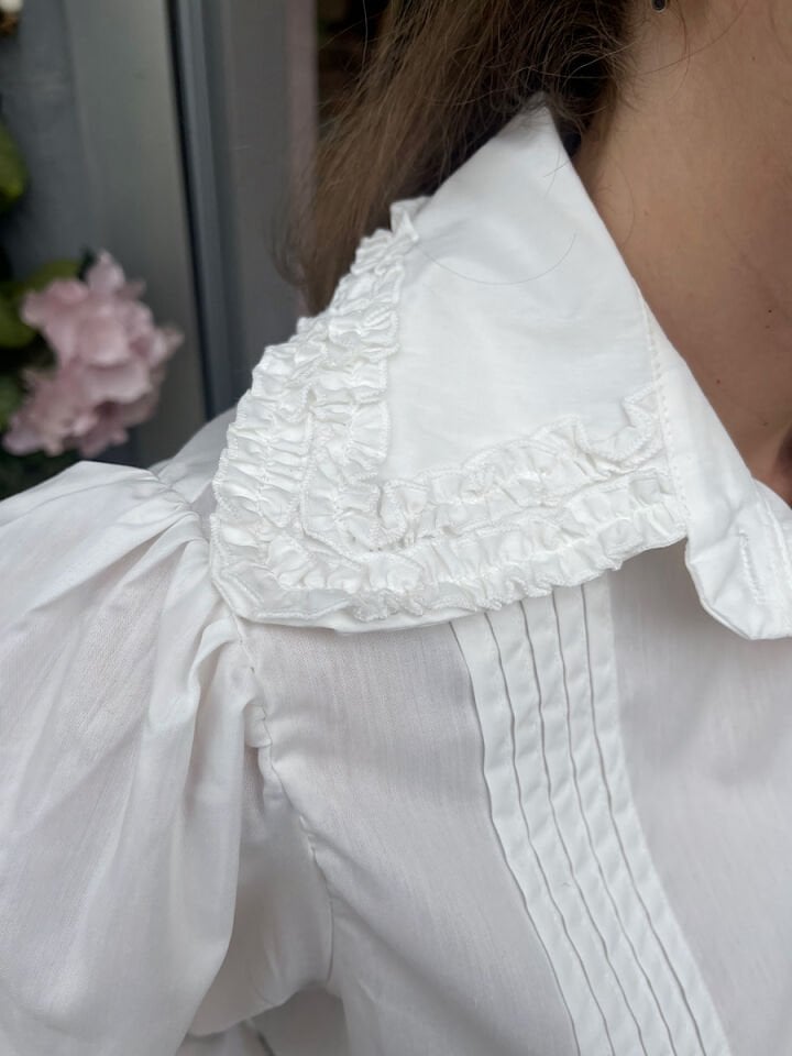 Fırfırlı Vintage Gömlek-Ekru