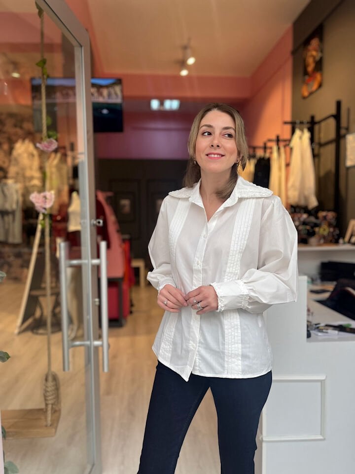 Fırfırlı Vintage Gömlek-Ekru