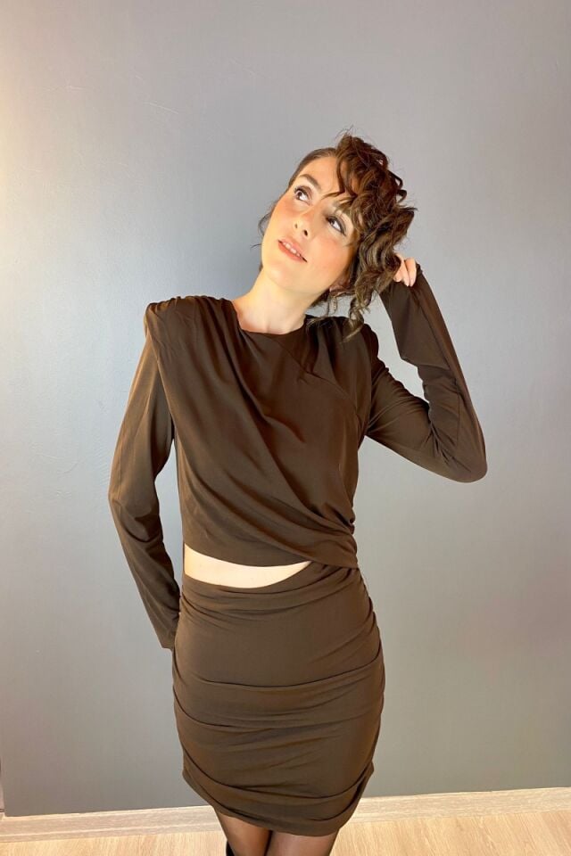 Vatkalı Bel Dekolteli Elbise