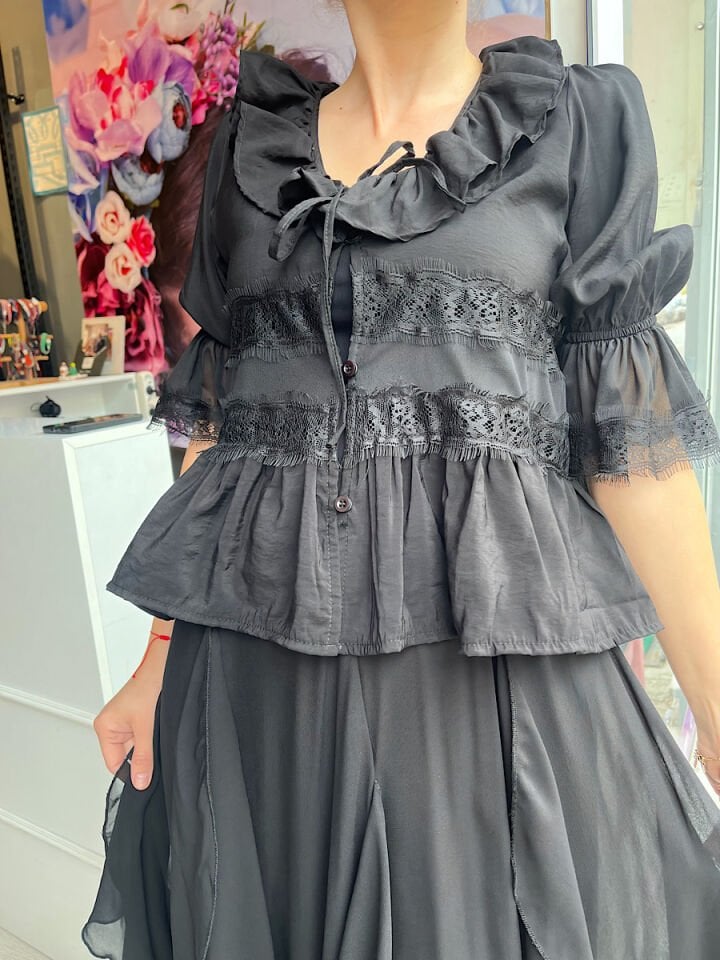 Tül Garnili Bağlama Bluz-Siyah