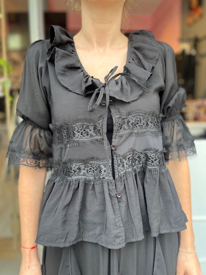 Tül Garnili Bağlama Bluz-Siyah