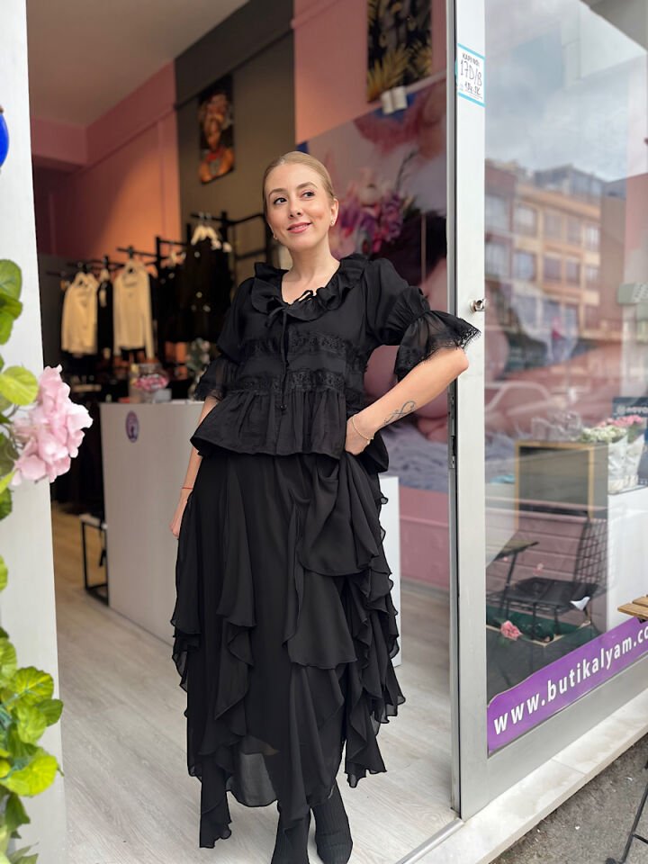 Tül Garnili Bağlama Bluz-Siyah