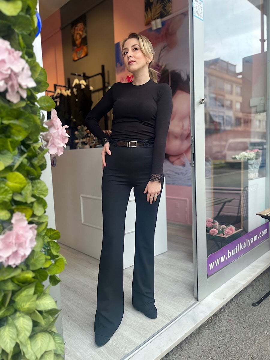Yüksek Bel Kemerli Flare Pantolon-Siyah