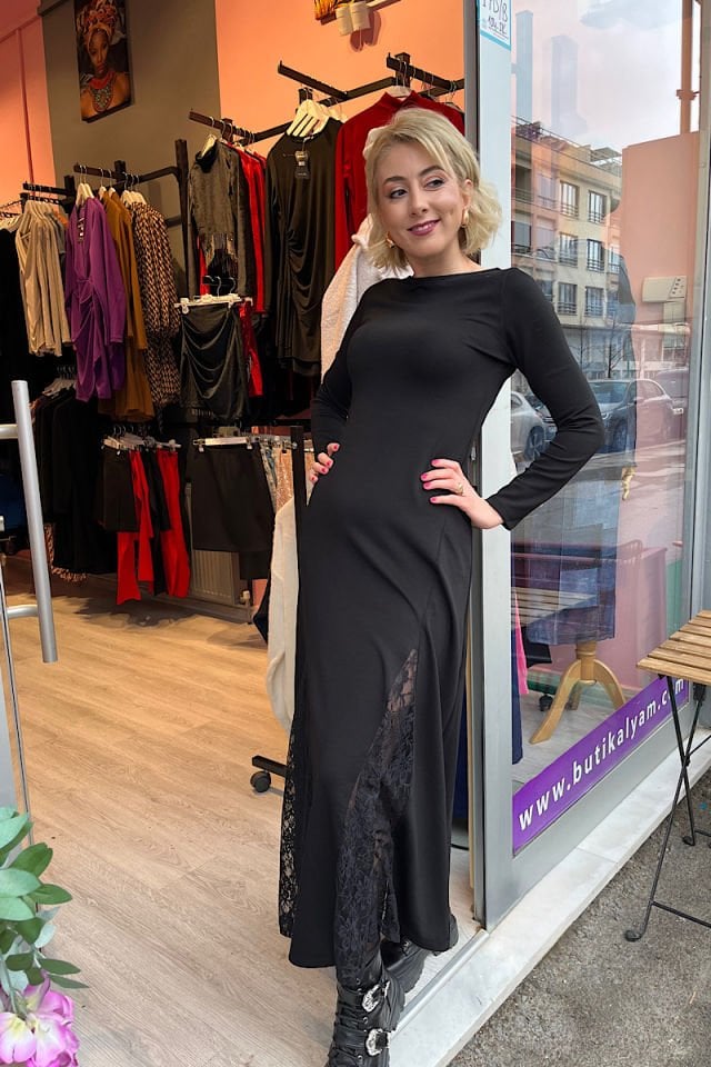 Dantel Yırtmaç Detay İnce Modal Kumaş Elbise -Siyah