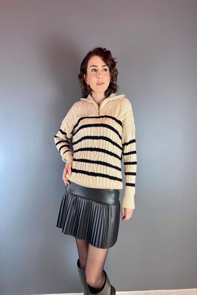 Polo Yaka Çizgili Kazak