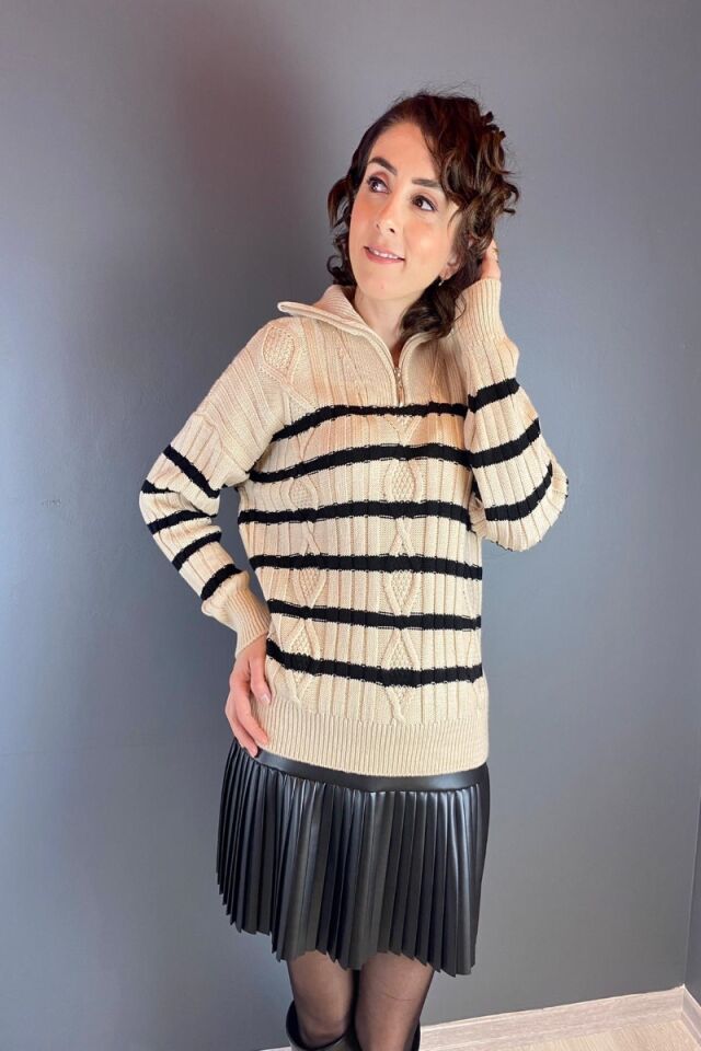 Polo Yaka Çizgili Kazak