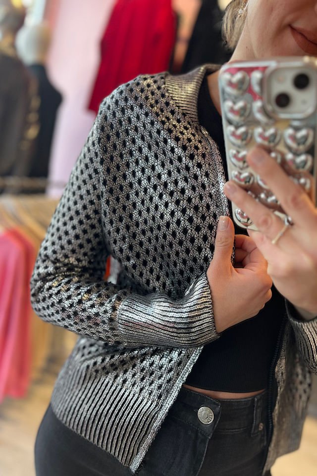 Varaklı Delikli Hırka -Gümüş