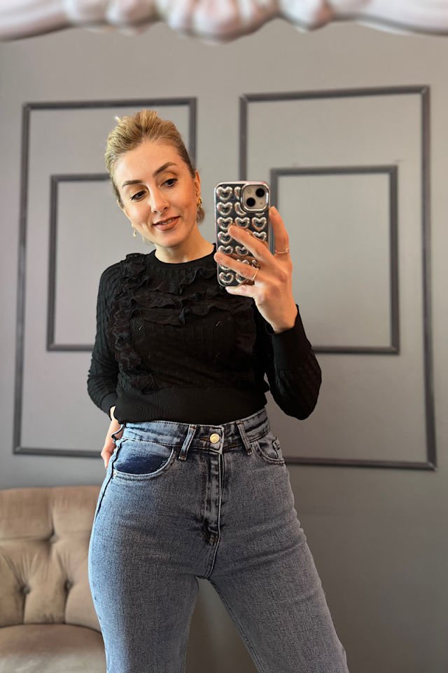 Fırfır Detay Triko-Siyah