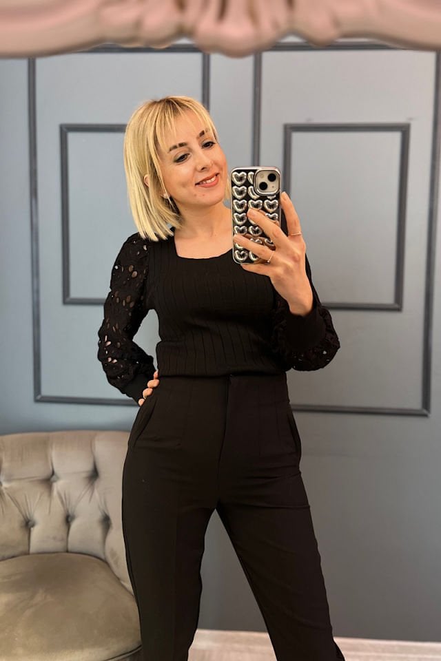 Güpür Kollu Çelik Örme Triko-Siyah