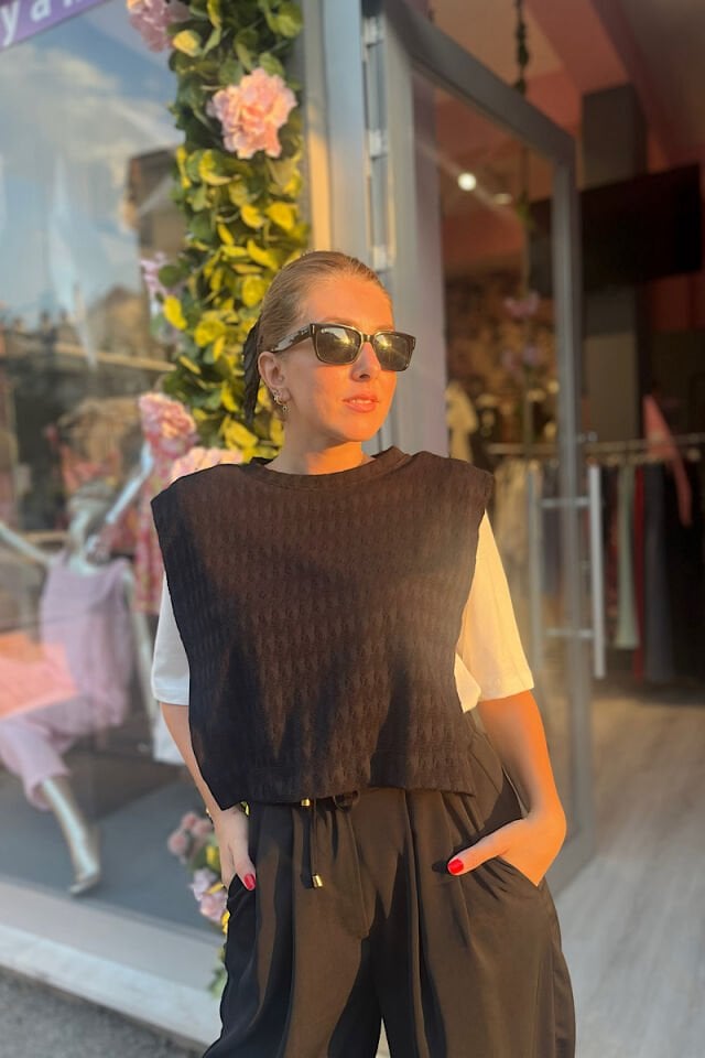 Vatkalı Süveterli Bluz