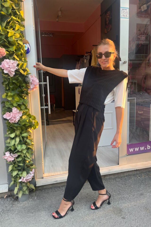 Vatkalı Süveterli Bluz