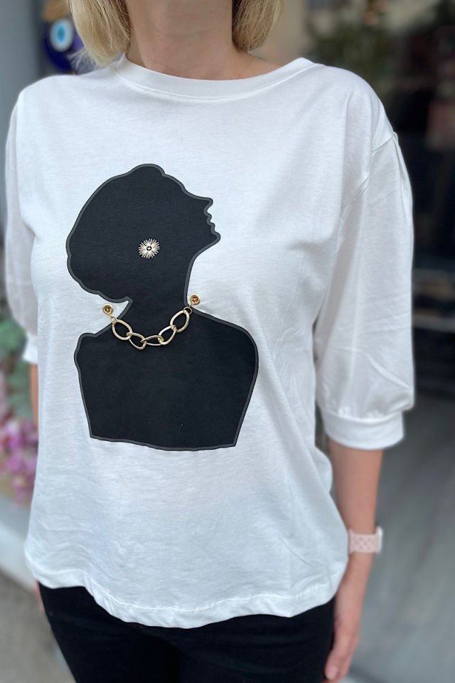 Kolye Aksesuarlı Tişört-Ekru