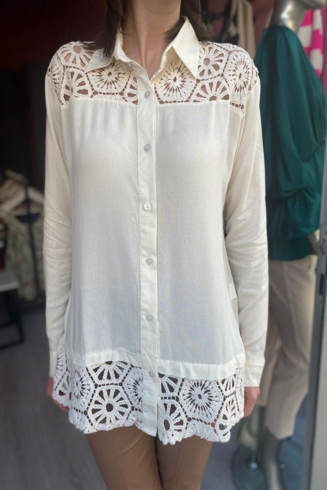 Güpür Detaylı Gömlek